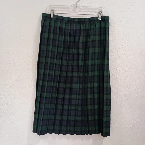 Vintage Jantzen Classics Plaid Pleated MIdi Skirt - Picture 4 of 7